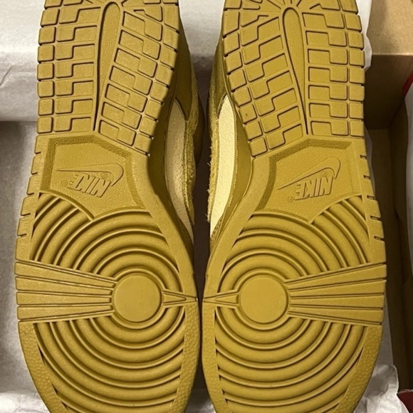 Nike Dunk low Sesame Bronzine Picante Red - - Picture 3 of 7